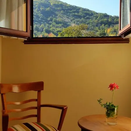 Spacious House In Ideal For Groups 160 M²